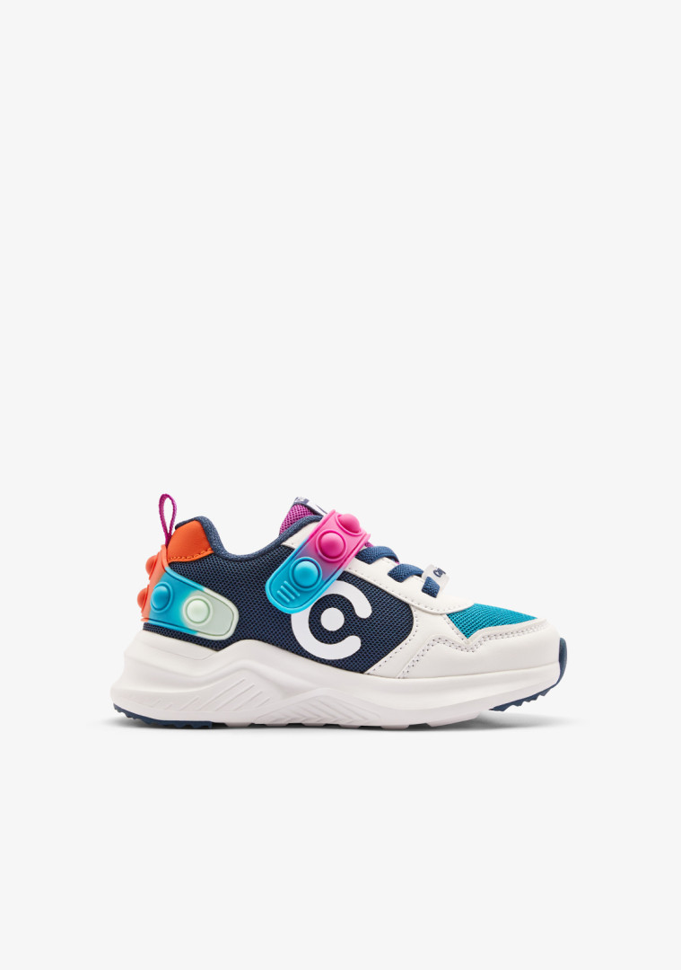 Zapatilla pop logo